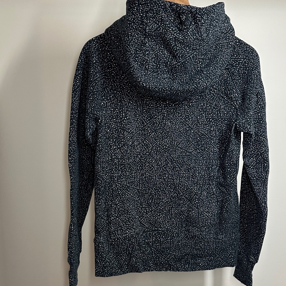 Lululemon Scuba‎ Hoodie Light Cotton Fleece
Night View White Black - Picture 12 of 12